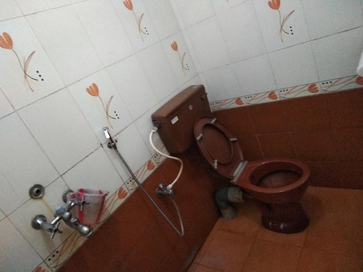 Maniis Homestay Vālpārai Esterno foto