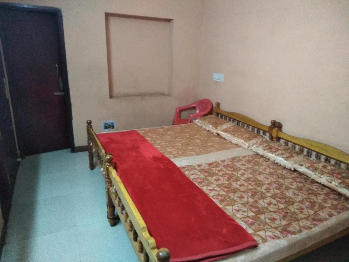 Maniis Homestay Vālpārai Esterno foto