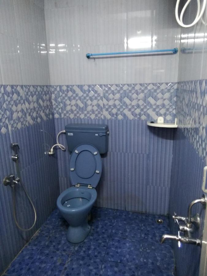Maniis Homestay Vālpārai Esterno foto