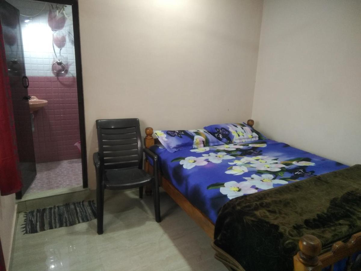 Maniis Homestay Vālpārai Esterno foto